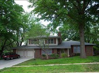 2510 SW 35th Ter, Topeka, KS 66611