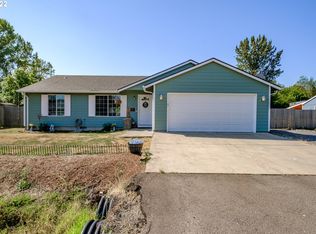 3295 Juniper St, Sweet Home, OR 97386