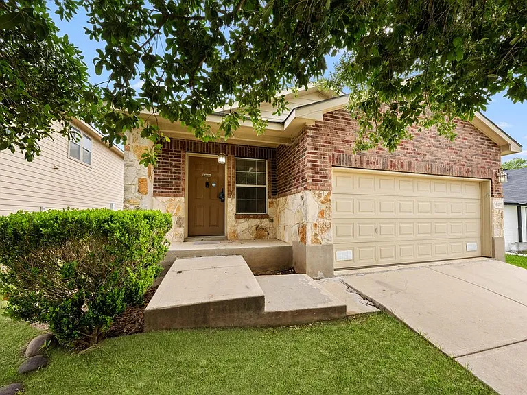 6402 Candleview Ct — Photo 2