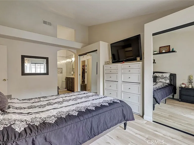 6 Nightingale Dr — Photo 27