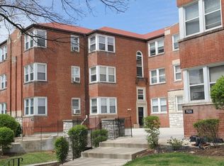 7535 Byron Pl APT 1E, Saint Louis, MO 63105