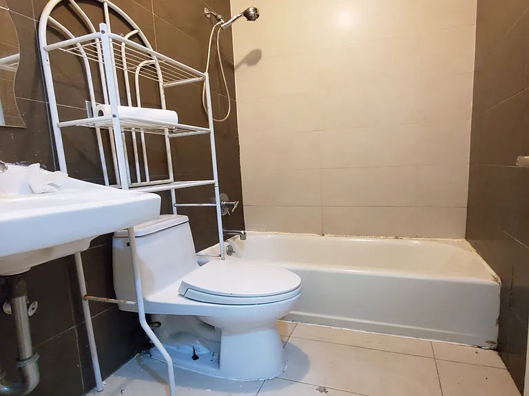 51 Eldert St #101 — Photo 5