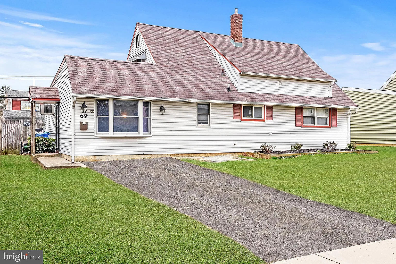 69 Huckleberry Ln photo 1