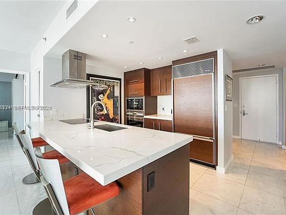 4th image of 495 Brickell Ave APT 3304