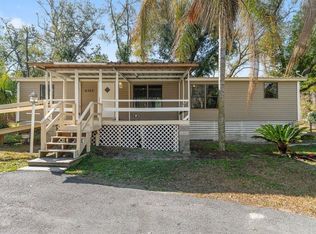 16302 SE 57th St, Ocklawaha, FL 32179