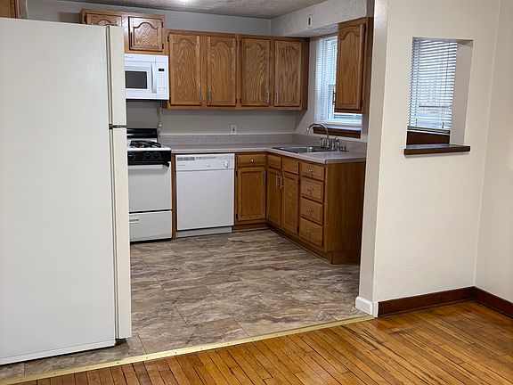 4th image of 423 Lawnwood Ave