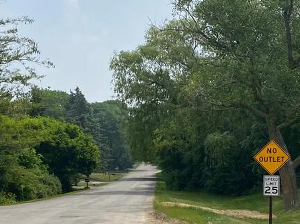 15230 Hackberry LANE, Brookfield, WI 53005