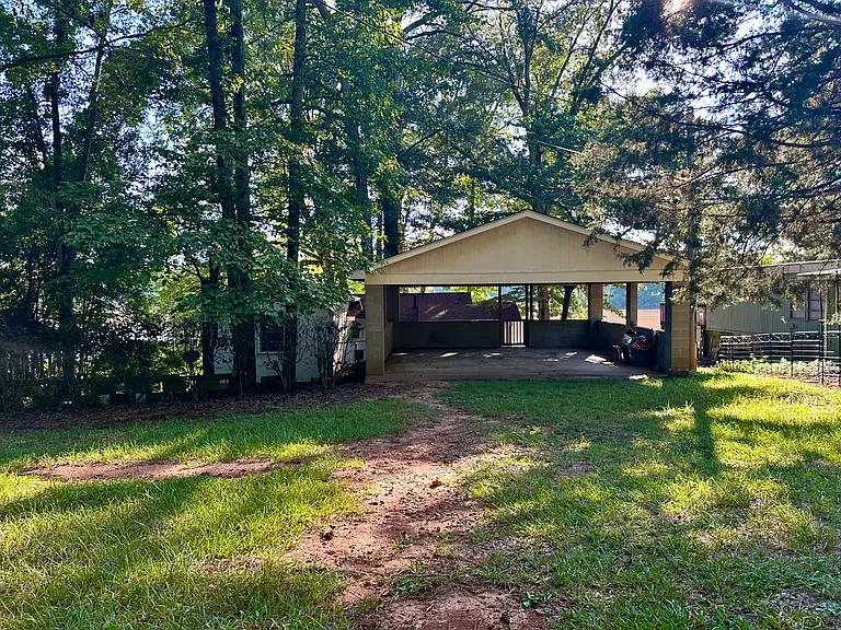 187 Weavers Lake Front Rd — Photo 10