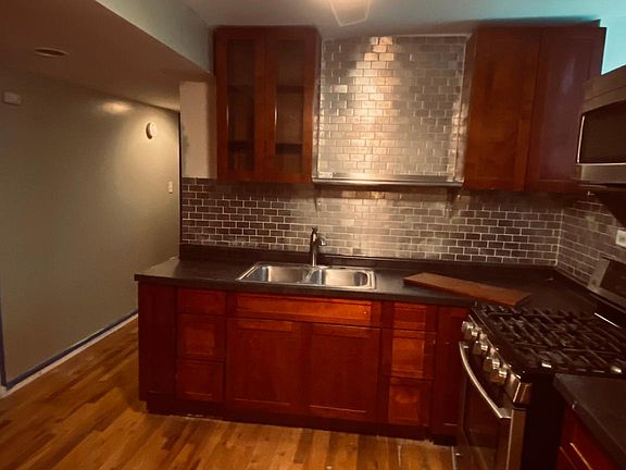 3rd image of 6024 S Calumet Ave #G