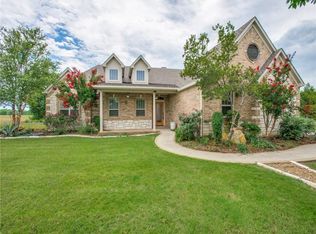 205 Golf Walk Cir, Denison, TX 75020
