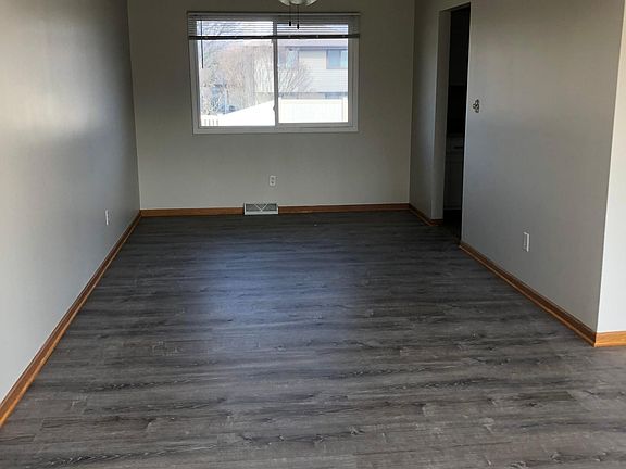 4th image of 1126 Moorland Ave