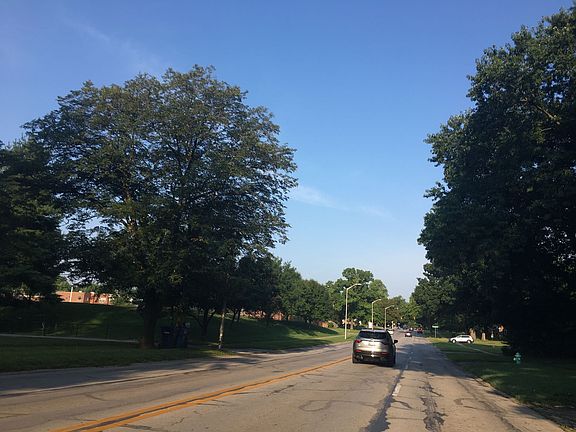 4th image of 1824 Kessler Boulevard East Dr