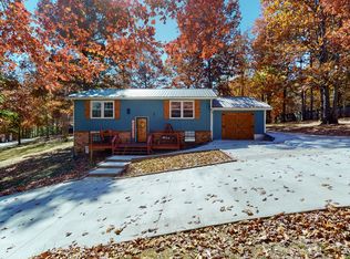 1051 Twin Pine Rd, Dickson, TN 37055