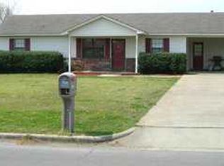 1926 Beverly Ave, Muscle Shoals, AL 35661