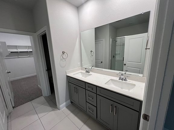 5th image of 724 Santa Lucia Dr