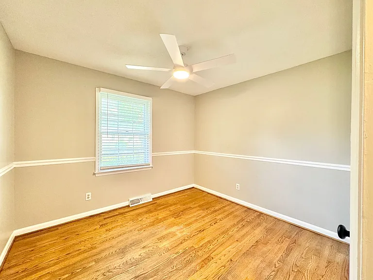 5303 Ainsworth Dr — Photo 10