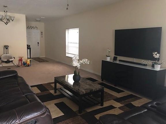 2nd image of 1132 Ballard Green Pl