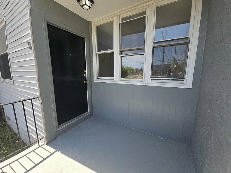 2201 Murray Ave — Photo 5