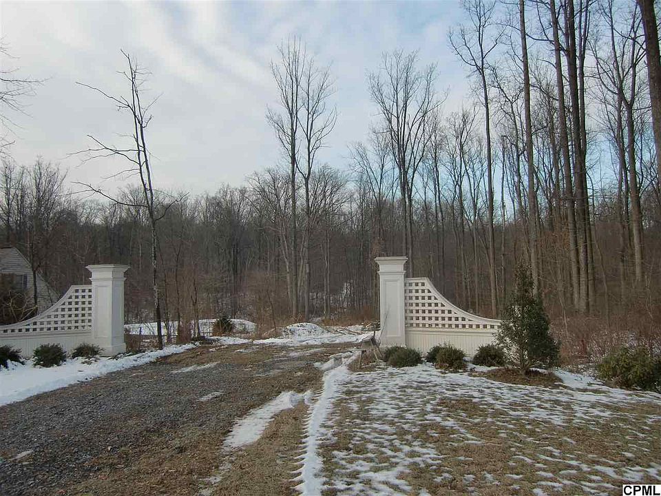 2nd image of 2614 Camp Rd