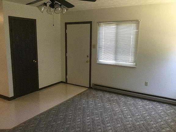 5th image of 1035 Jaycee St NW