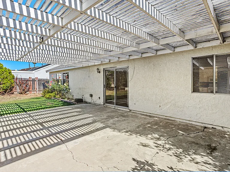 5271 Leon St — Photo 25