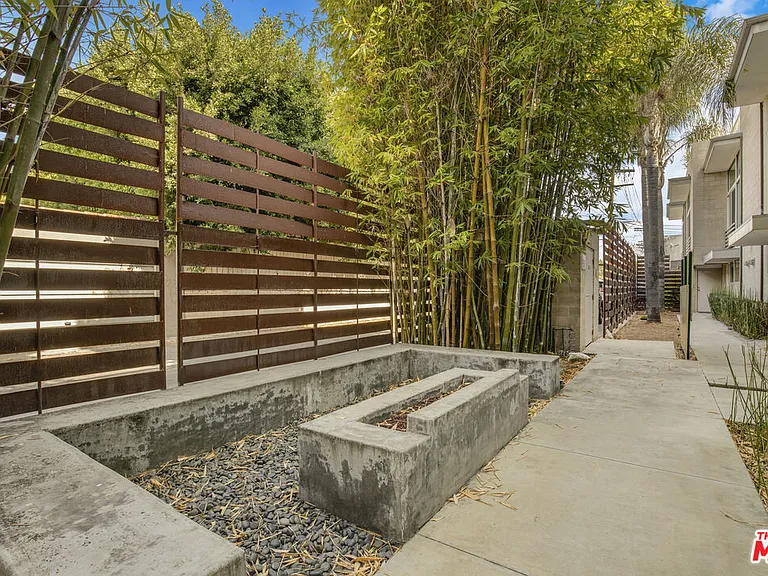 717 N Highland Ave #16 — Photo 28