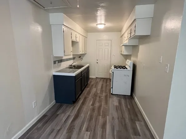 1015-1019 L St, 1015-1019 L St #B78104c36, Bakersfield, CA 93304
