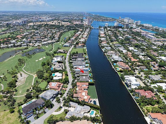 4th image of 1992 Royal Palm Way