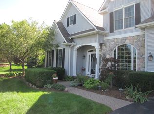 5998 E Horizons Dr, Ann Arbor, MI 48108
