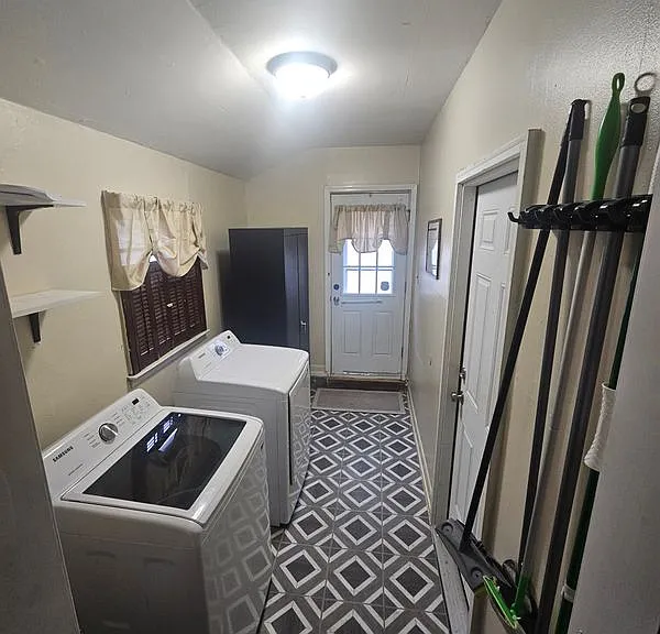 206 Stevenson Ave — Photo 10