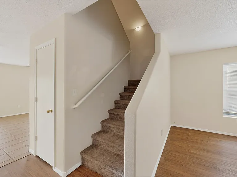 5841 Sandoval Dr NE — Photo 6
