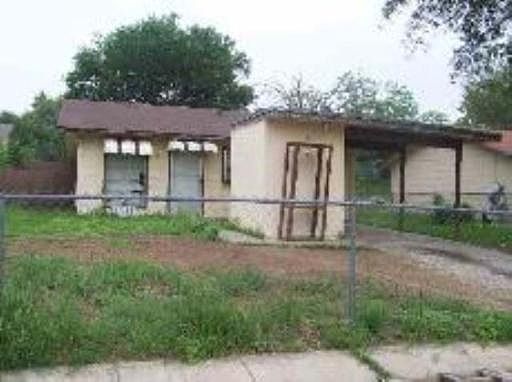 1st image of 8210 LAZY CREEK DR