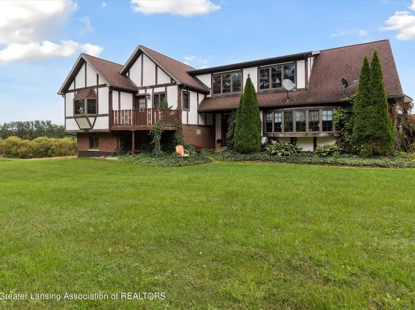 2499 Morgan Rd, Eaton Rapids, MI 48827