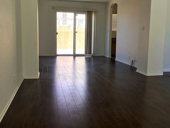 3rd image of 13628 Glenhaven Way