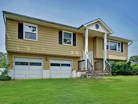 2nd image of 15 Primrose Dr