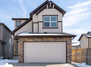 102 W Kincora Glen Mews NW, Calgary, AB T3R0B6