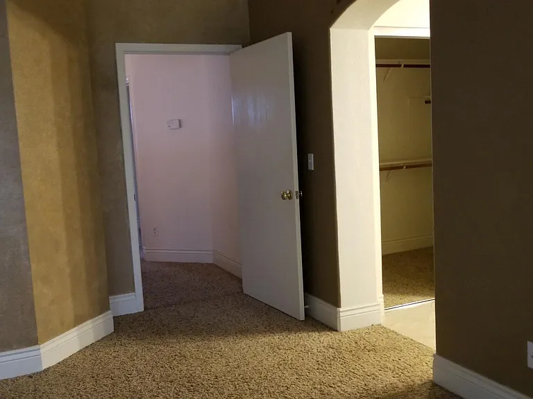 3423 E Island Ct — Photo 24