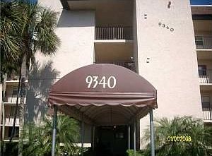 1st image of 9340 Lagoon Pl APT 204