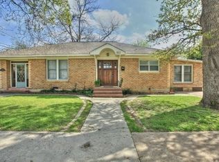 502 W 10th St, Georgetown, TX 78626