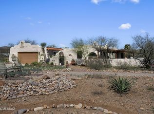 4 Boquillas Ct, Tubac, AZ 85646