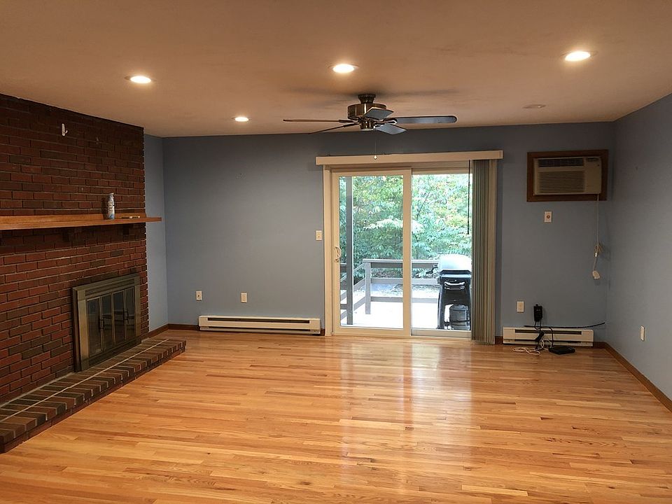 1st image of 156 Highwood Dr Unit 156
