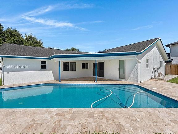 5th image of 2760 SW 86th Way