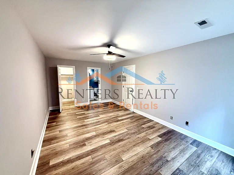 2107 Epworth Dr NE #H — Photo 15