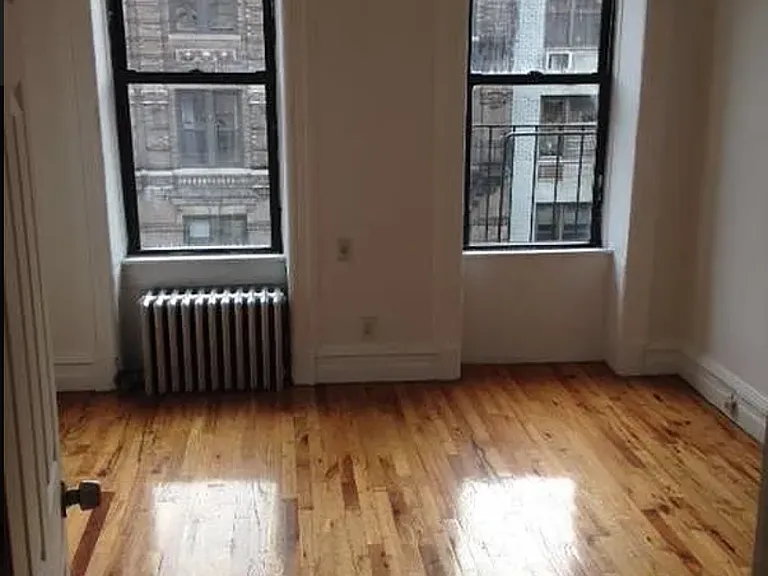243 W 15th St #3FE — Photo 1