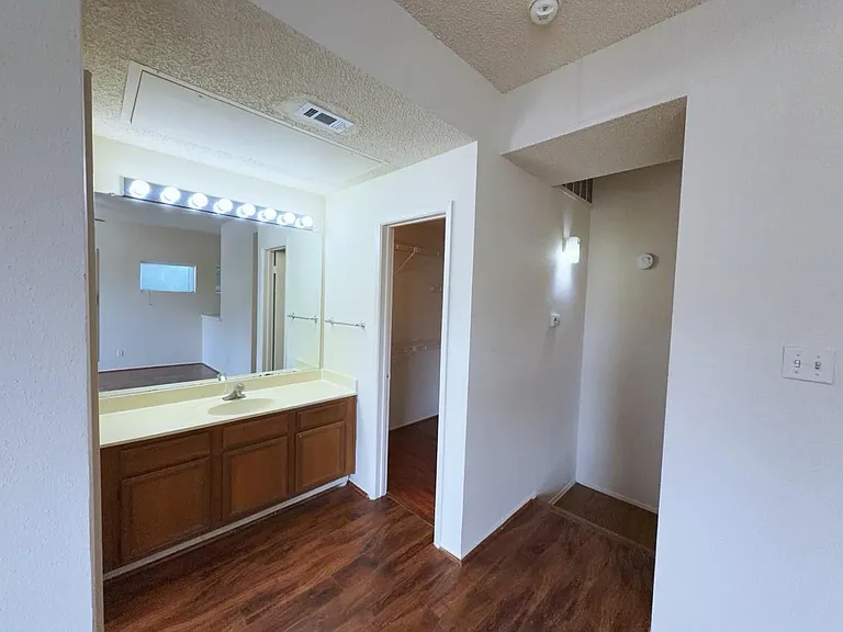 7900 Bissonnet St #D1 — Photo 11