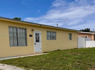 1131 NE 211th Ter, Miami, FL 33179