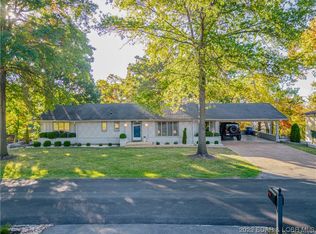 415 Overlook Rd, Lake Ozark, MO 65049