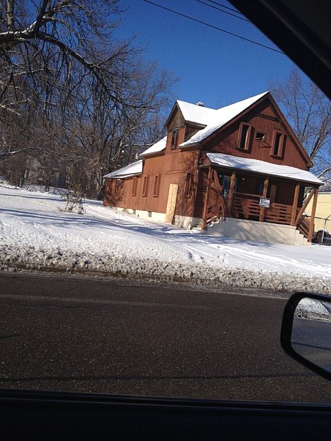 2nd image of 482 S Arlington St