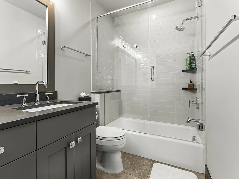 Lower Level Ensuite Bathroom 2 | Tub/Shower Combo