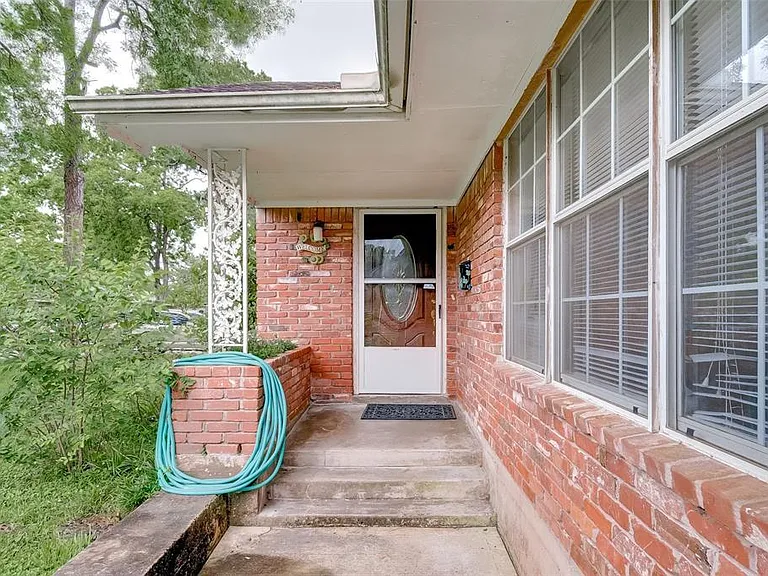 5917 Jason St — Photo 9